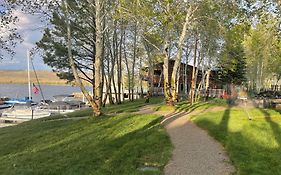 Lakeside Lodge Resort And Marina